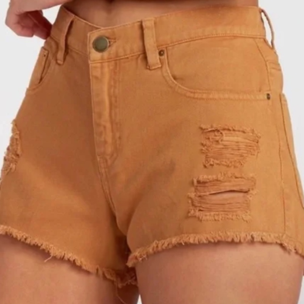 * ❗️NWT❗️| Billabong | Frayed Denim Shorts. Size 29.